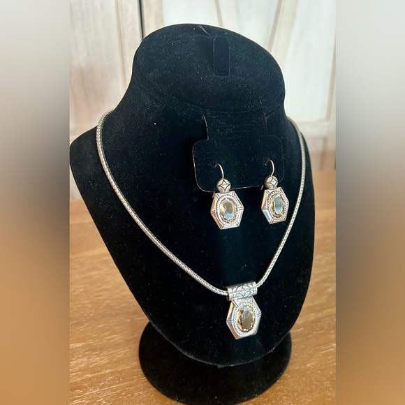 RARE**Authentic Brighton necklace, bracelet and earrings set - Picture 3 of 8